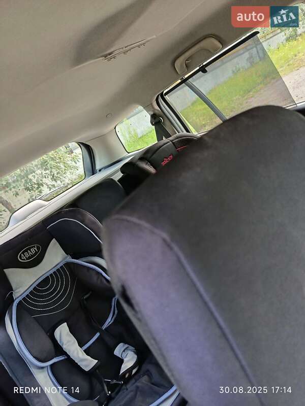 Універсал Renault Megane 2004 в Львові фото 2 Універсал Renault Megane 2004 в Львові