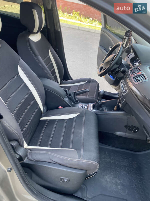 Универсал Renault Megane 2010 в Баштанке фото 40 Универсал Renault Megane 2010 в Баштанке