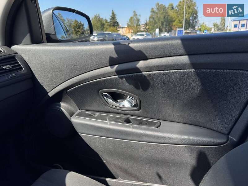 Хэтчбек Renault Megane 2012 в Житомире