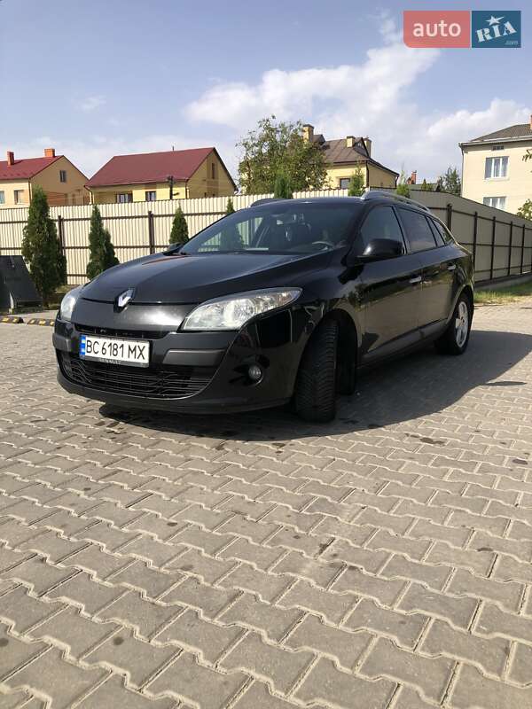 Универсал Renault Megane 2011 в 
