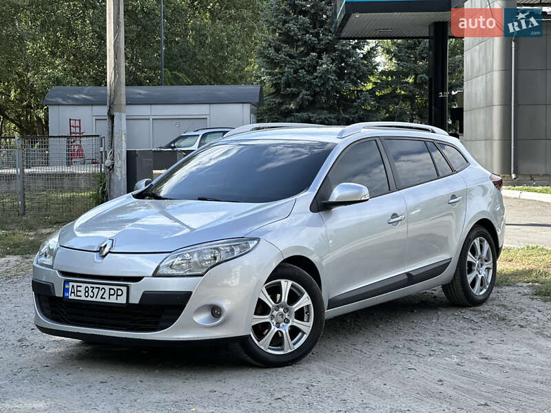 Универсал Renault Megane 2011 в 