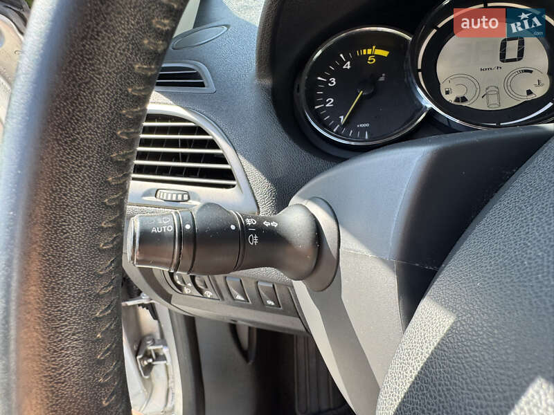Універсал Renault Megane 2013 в Старокостянтинові фото 23 Універсал Renault Megane 2013 в Старокостянтинові