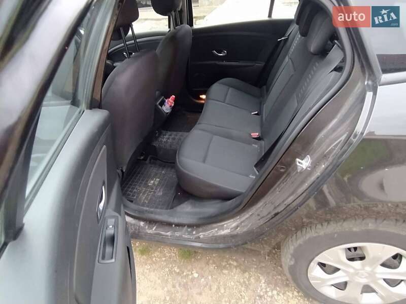 Универсал Renault Megane 2009 в Городке