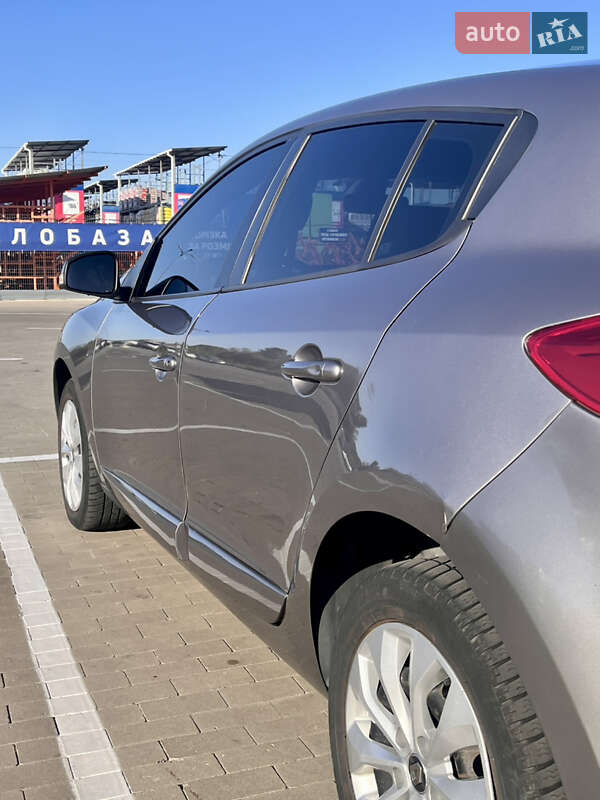 Хэтчбек Renault Megane 2013 в Киеве