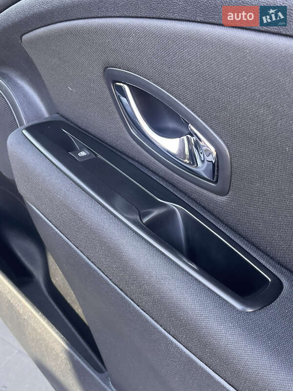 Хэтчбек Renault Megane 2013 в Киеве