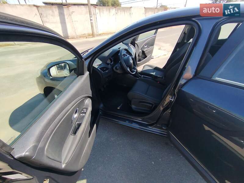 Хэтчбек Renault Megane 2012 в Березане фото 10 Хэтчбек Renault Megane 2012 в Березане