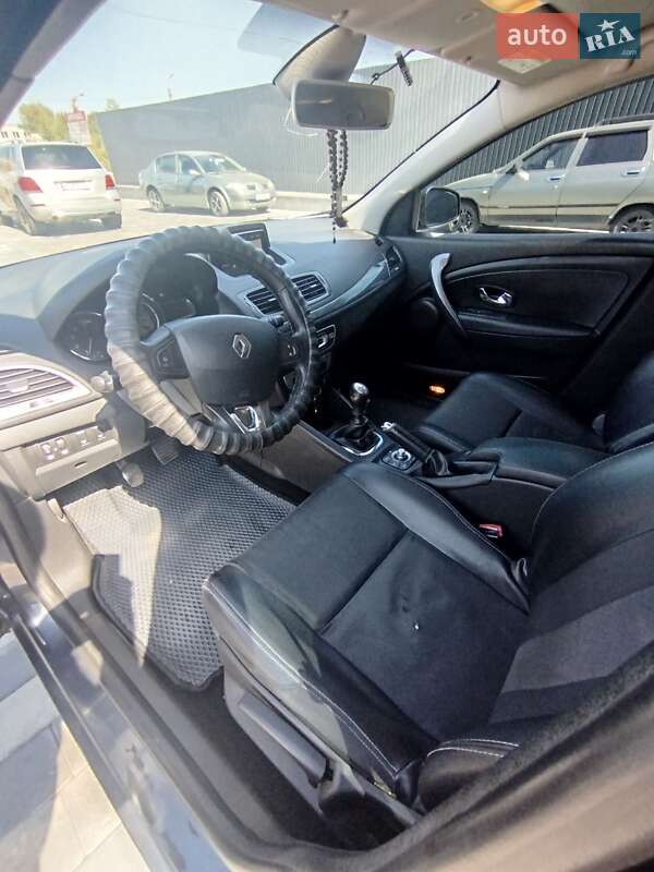 Універсал Renault Megane 2015 в Шепетівці фото 41 Універсал Renault Megane 2015 в Шепетівці