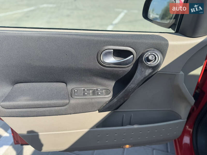 Хетчбек Renault Megane 2005 в Черкасах