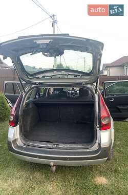 Универсал Renault Megane 2005 в 