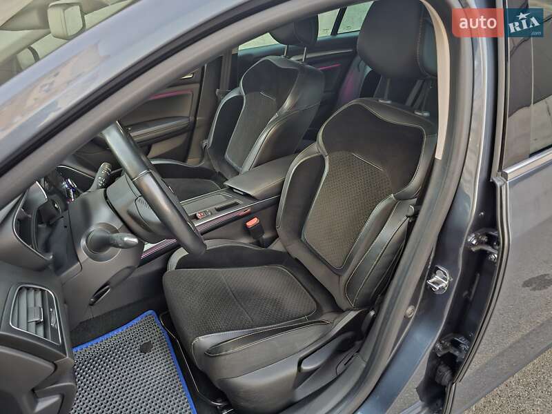 Универсал Renault Megane 2018 в Киеве фото 25 Универсал Renault Megane 2018 в Киеве