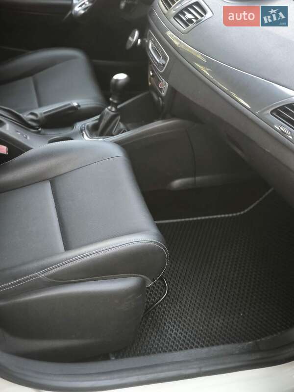 Хетчбек Renault Megane 2015 в Києві