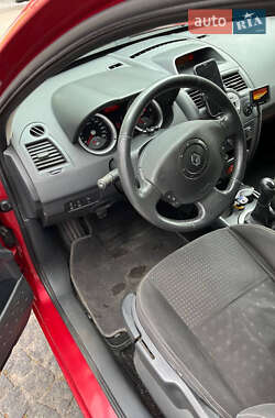 Универсал Renault Megane 2006 в  фото 23 Универсал Renault Megane 2006 в