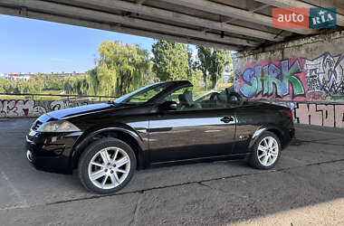 Кабриолет Renault Megane 2005 в 