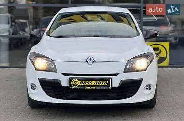 Хэтчбек Renault Megane 2011 в 