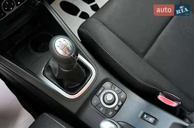 Хэтчбек Renault Megane 2011 в 