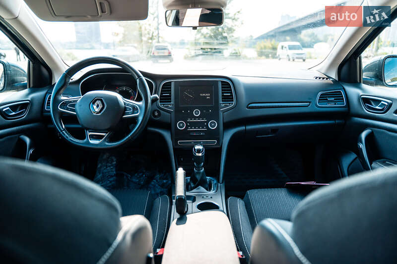 Хэтчбек Renault Megane 2017 в Киеве