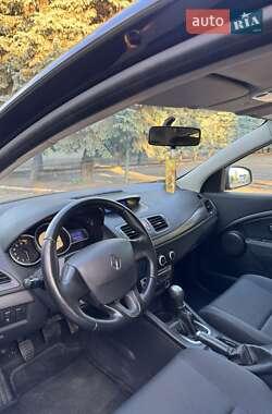 Хэтчбек Renault Megane 2009 в 