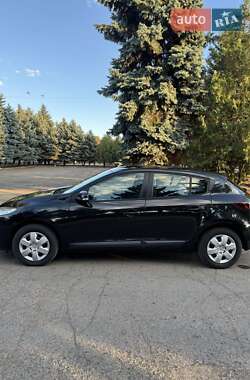Хэтчбек Renault Megane 2009 в 