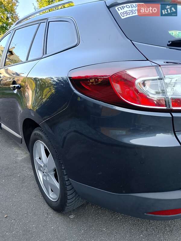 Универсал Renault Megane 2011 в Довбыше фото 24 Универсал Renault Megane 2011 в Довбыше