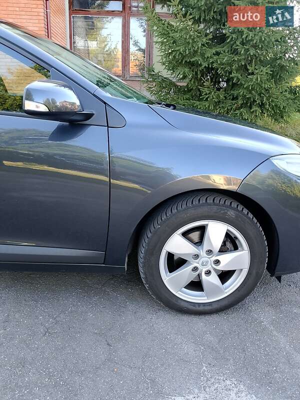Универсал Renault Megane 2011 в Довбыше фото 27 Универсал Renault Megane 2011 в Довбыше