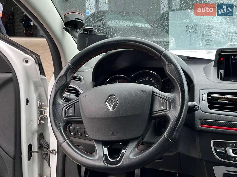 Купе Renault Megane 2015 в Львове