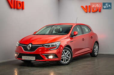 Хэтчбек Renault Megane 2017 в Киеве