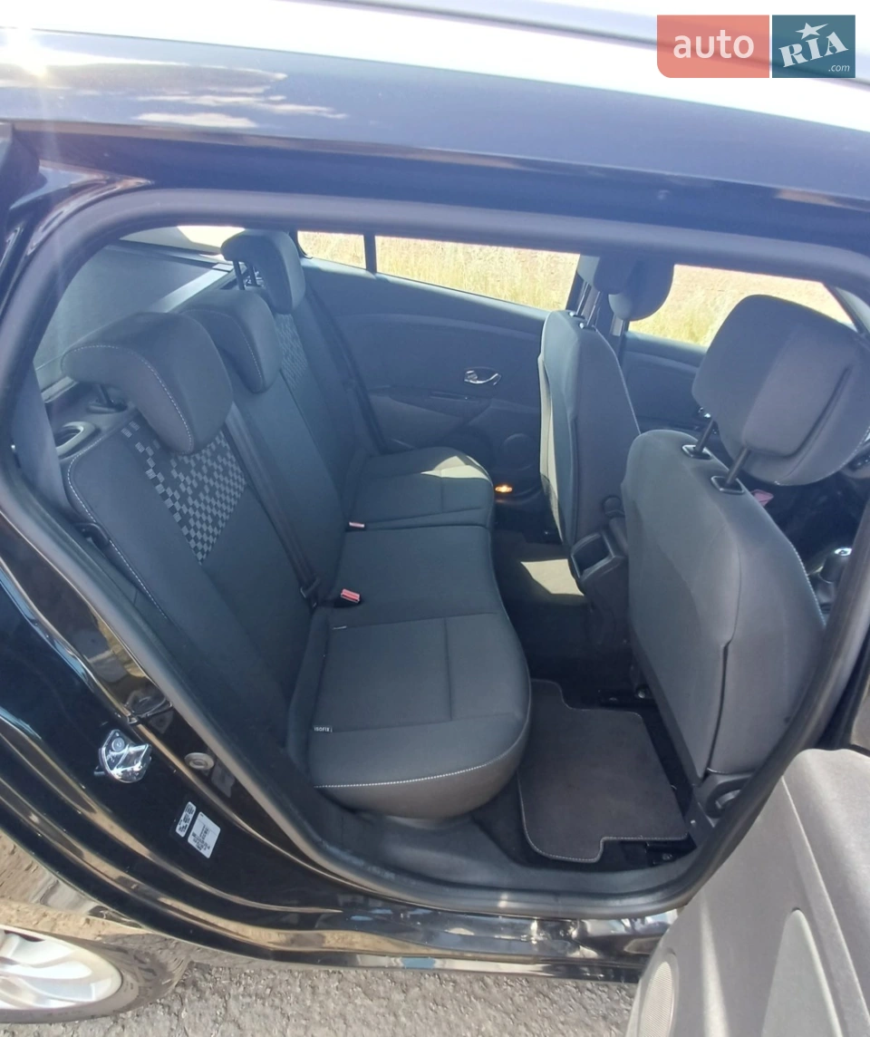 2012 Renault Megane - мініатюра 36