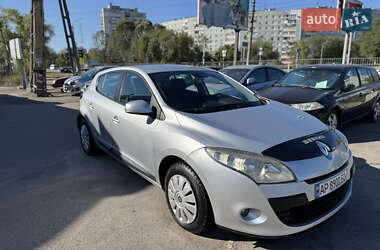 Хэтчбек Renault Megane 2009 в 