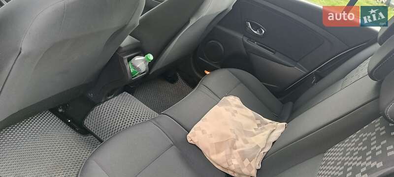 Универсал Renault Megane 2012 в Житомире фото 11 Универсал Renault Megane 2012 в Житомире