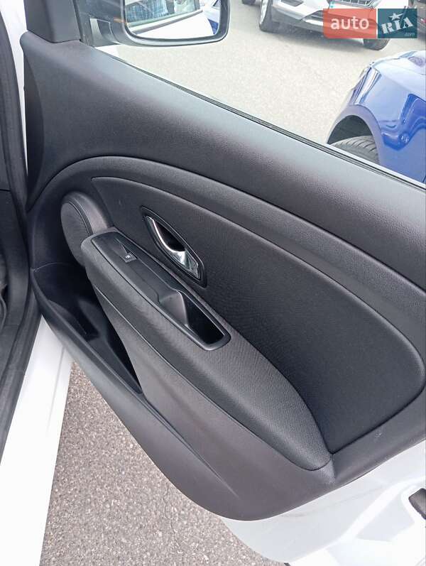 Універсал Renault Megane 2014 в Києві фото 10 Універсал Renault Megane 2014 в Києві