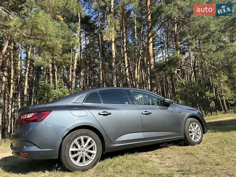 Седан Renault Megane 2017 в Обухові