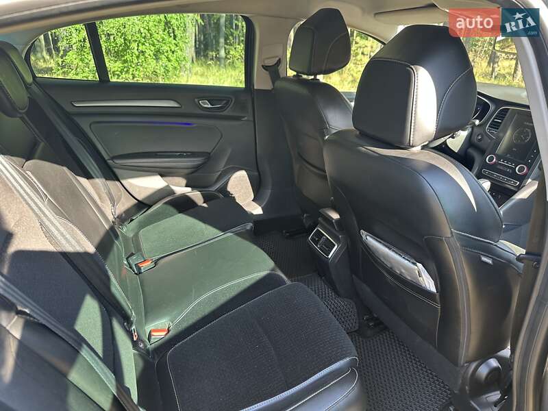 Седан Renault Megane 2017 в Обухові