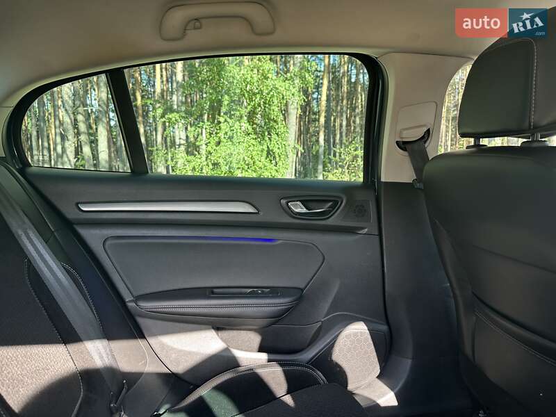 Седан Renault Megane 2017 в Обухові