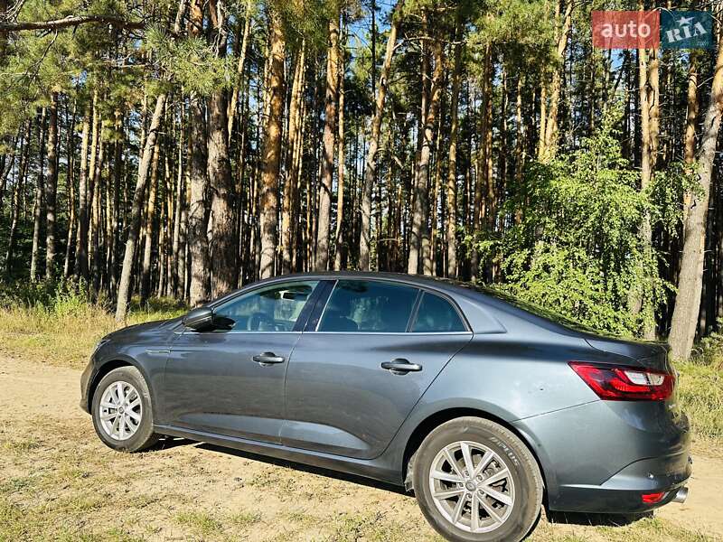 Седан Renault Megane 2017 в Обухові