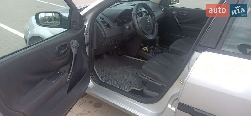 Седан Renault Megane 2005 в Сумах фото 3 Седан Renault Megane 2005 в Сумах