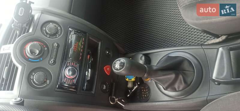 Седан Renault Megane 2005 в Сумах фото 6 Седан Renault Megane 2005 в Сумах