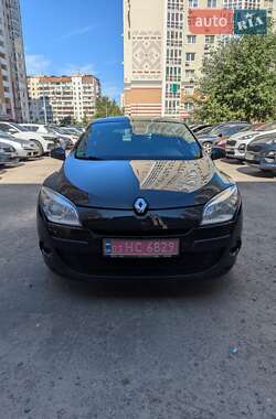 Хэтчбек Renault Megane 2009 в 