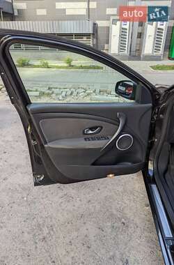 Хэтчбек Renault Megane 2009 в 