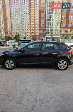Хэтчбек Renault Megane 2009 в 