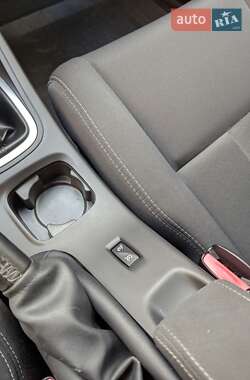 Хэтчбек Renault Megane 2009 в 