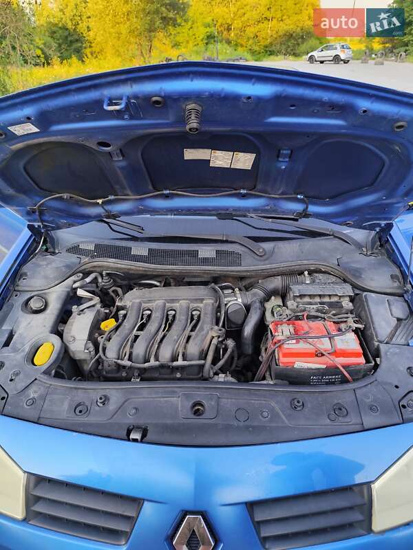 Хэтчбек Renault Megane 2002 в Львове