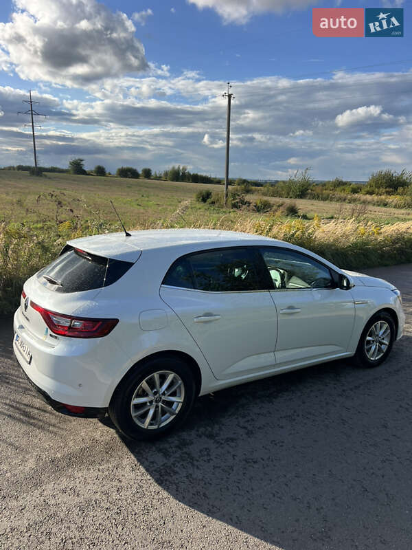 Хэтчбек Renault Megane 2017 в Львове