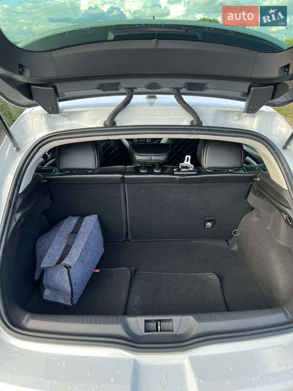 Хэтчбек Renault Megane 2017 в Львове