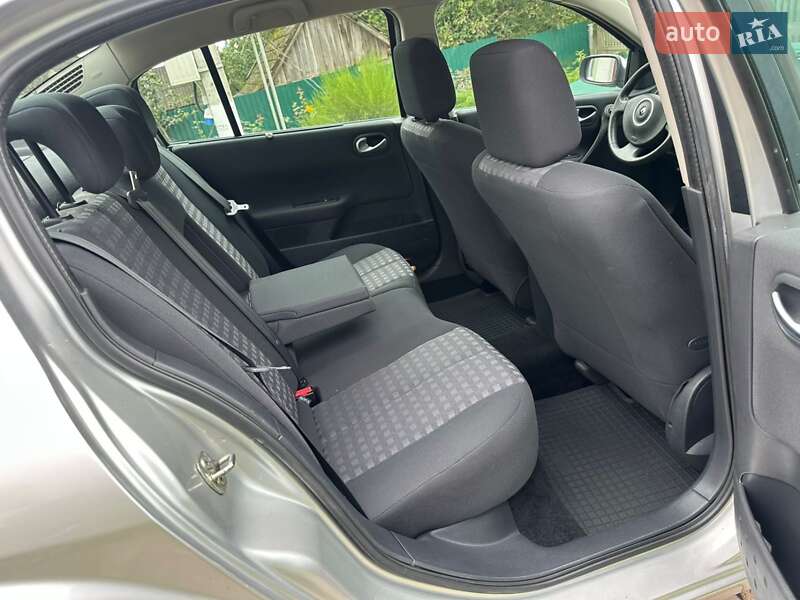 Седан Renault Megane 2007 в Бучаче