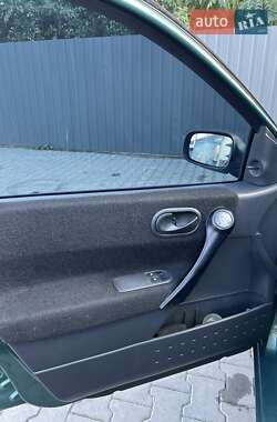 Седан Renault Megane 2003 в 