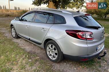 Универсал Renault Megane 2010 в 