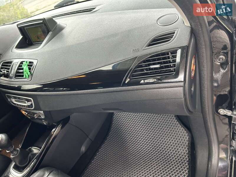 Універсал Renault Megane 2013 в Старокостянтинові фото 23 Універсал Renault Megane 2013 в Старокостянтинові