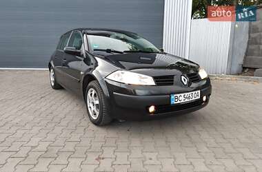 Хэтчбек Renault Megane 2004 в 