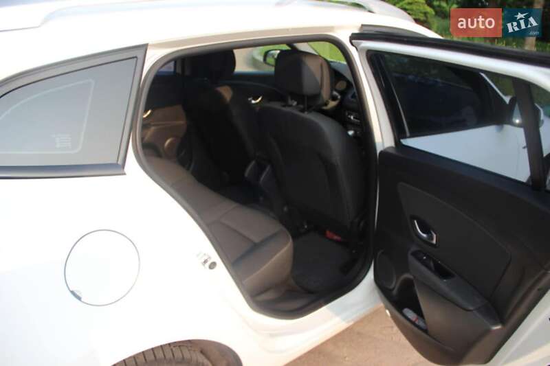 Универсал Renault Megane 2010 в Житомире фото 7 Универсал Renault Megane 2010 в Житомире