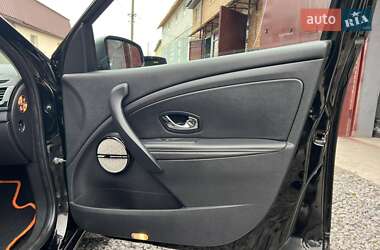 Хэтчбек Renault Megane 2014 в 